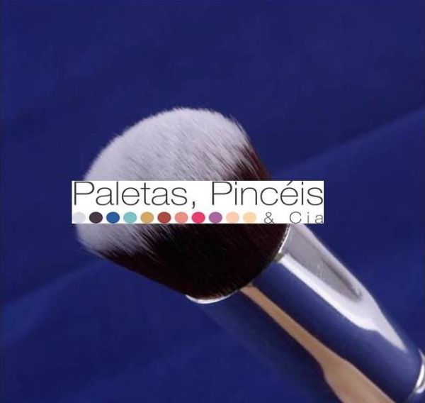 kit com 4 pinceis sinteticos para o rosto - branco